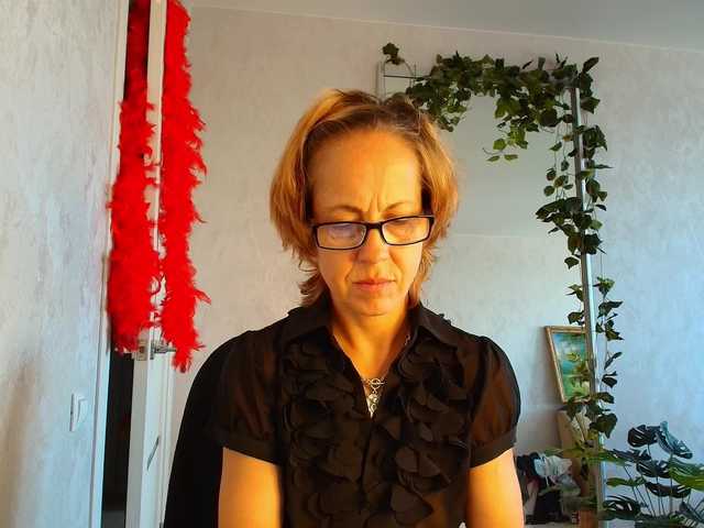 LioraWeiss live cam on BongaCams