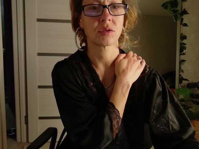 LioraWeiss live cam on BongaCams