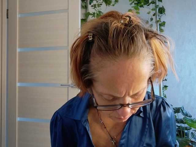 LioraWeiss live cam on BongaCams