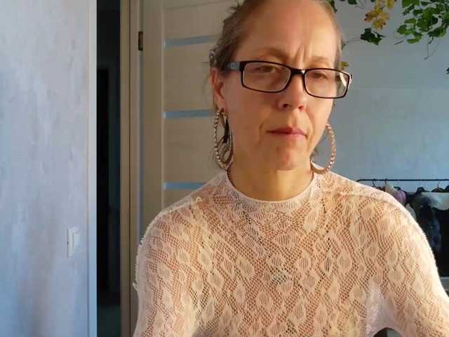 LioraWeiss live cam on BongaCams