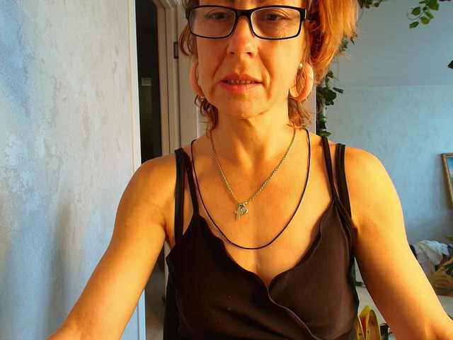 LioraWeiss live cam on BongaCams