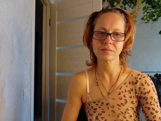 LioraWeiss live cam on BongaCams
