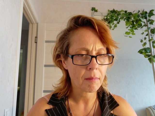 LioraWeiss live cam on BongaCams