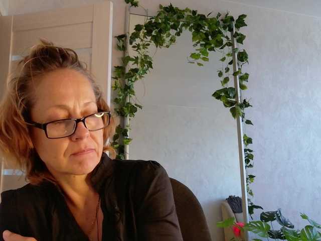 LioraWeiss live cam on BongaCams