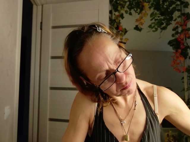 LioraWeiss live cam on BongaCams