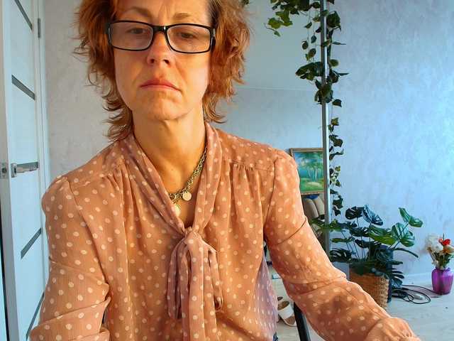 LioraWeiss live webcam show