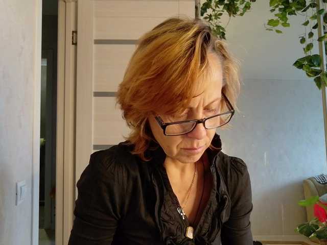 LioraWeiss live cam on BongaCams