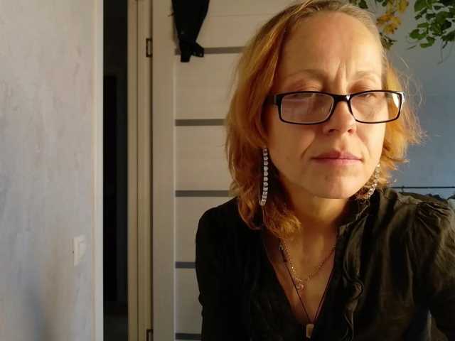 LioraWeiss live cam on BongaCams