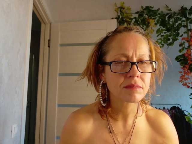 LioraWeiss live cam on BongaCams