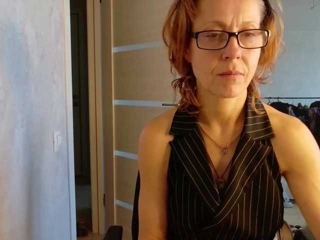 LioraWeiss live cam on BongaCams