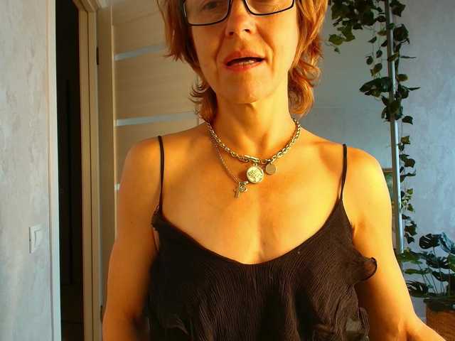 LioraWeiss live webcam show