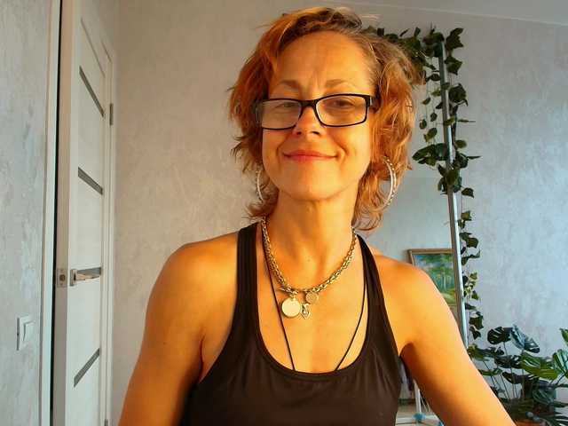 LioraWeiss live webcam show