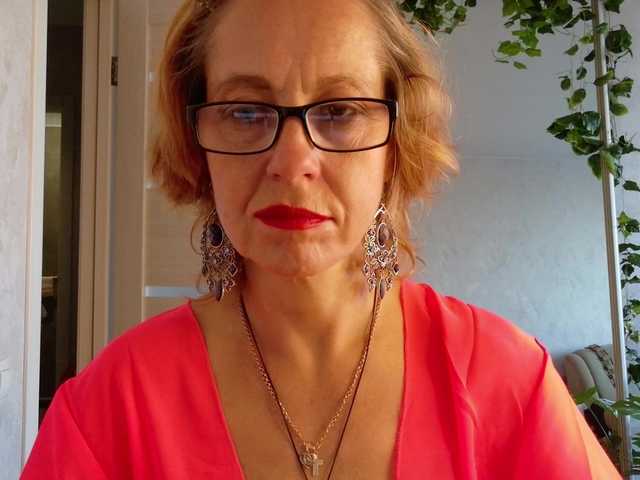 LioraWeiss live cam on BongaCams
