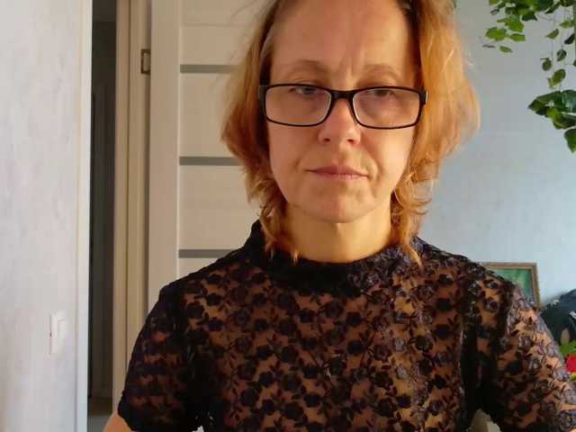 LioraWeiss live cam on BongaCams