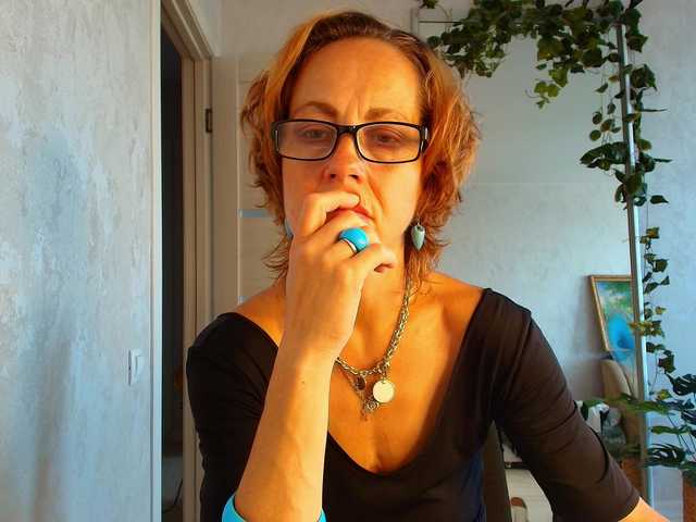 LioraWeiss live cam on BongaCams