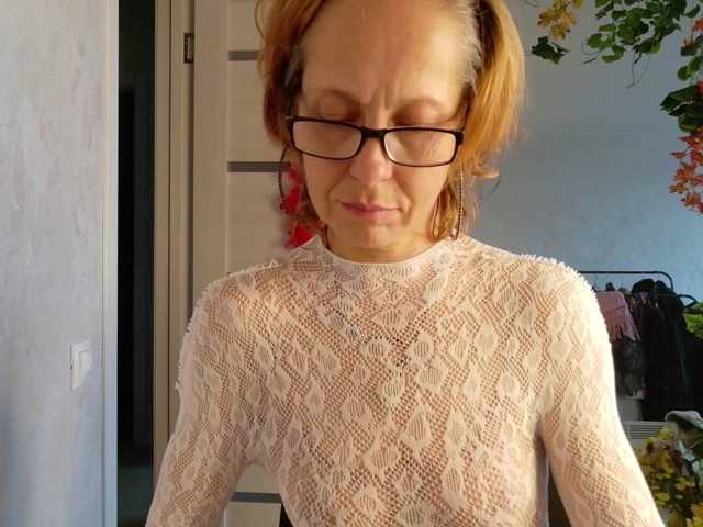 LioraWeiss live cam on BongaCams