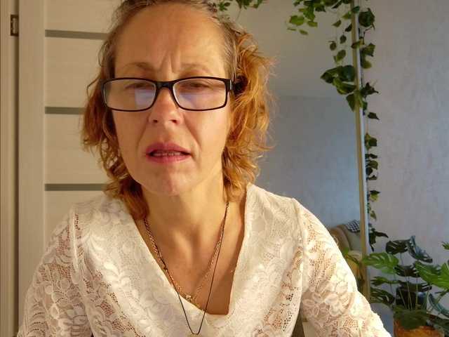 LioraWeiss live cam on BongaCams