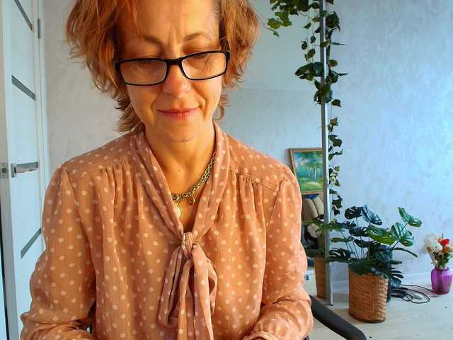 LioraWeiss live webcam show