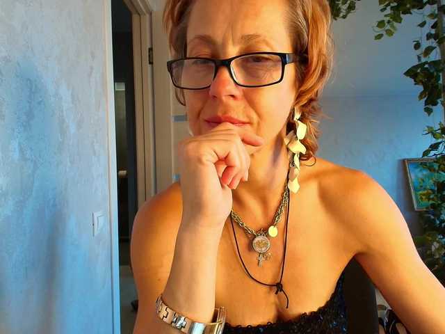 LioraWeiss live cam on BongaCams