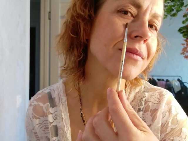 LioraWeiss live cam on BongaCams
