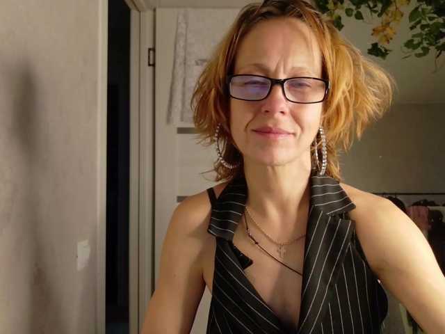 LioraWeiss live cam on BongaCams