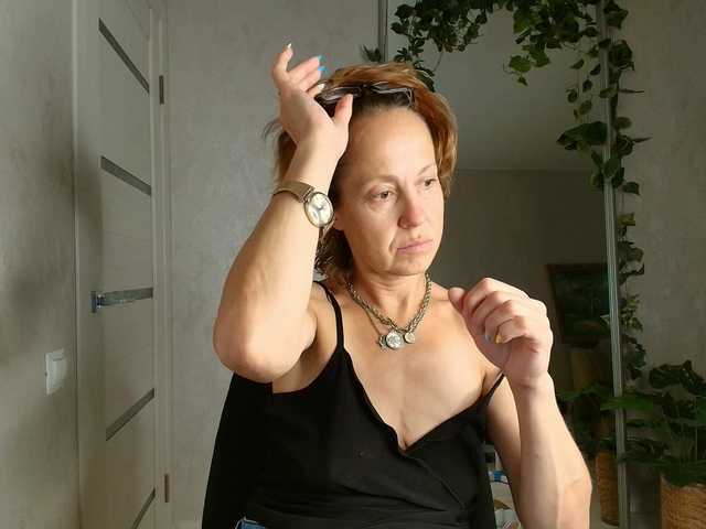 LioraWeiss live webcam show
