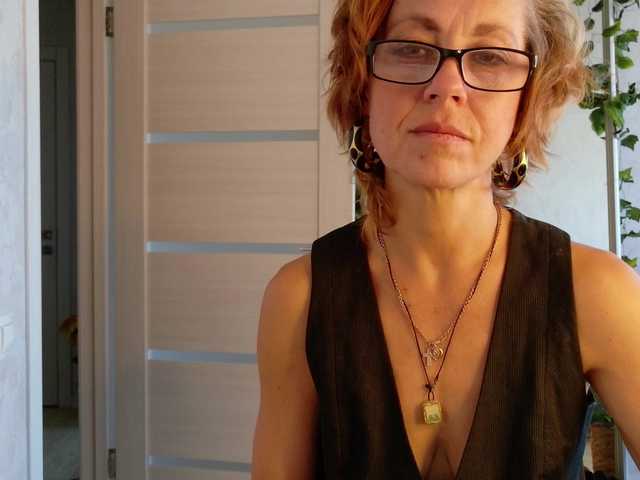 LioraWeiss live cam on BongaCams