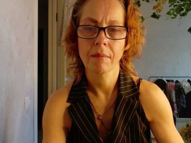 LioraWeiss live cam on BongaCams