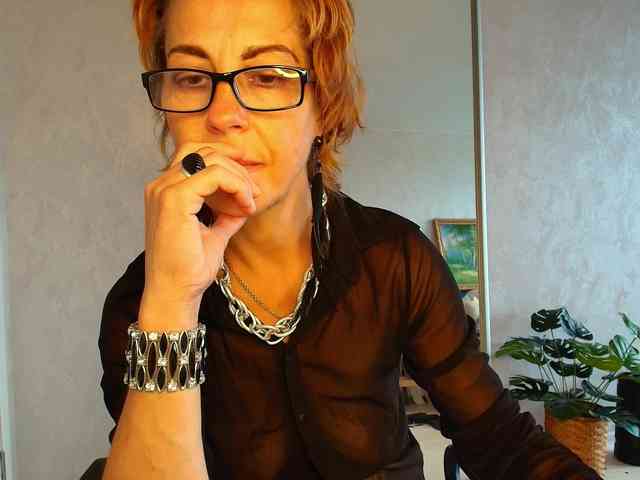 LioraWeiss webcam