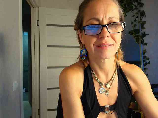 LioraWeiss webcam
