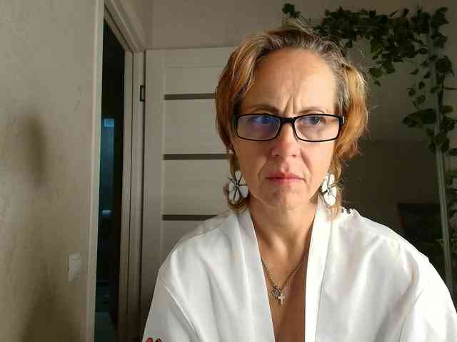 LioraWeiss Live Webcam on BongaCams