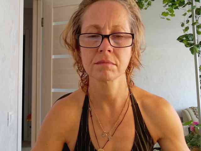 LioraWeiss webcam