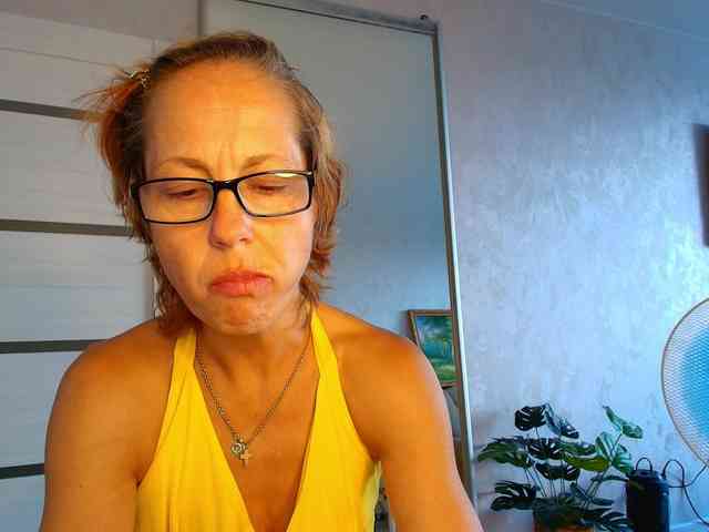 LioraWeiss webcam