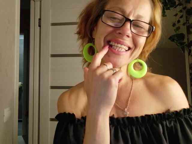 LioraWeiss webcam