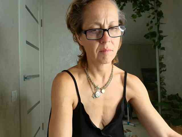 LioraWeiss webcam