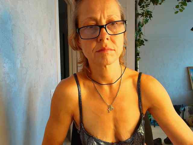 LioraWeiss webcam