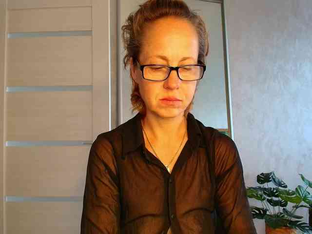 LioraWeiss Sex Cam Show