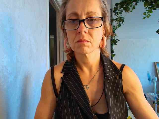 LioraWeiss webcam