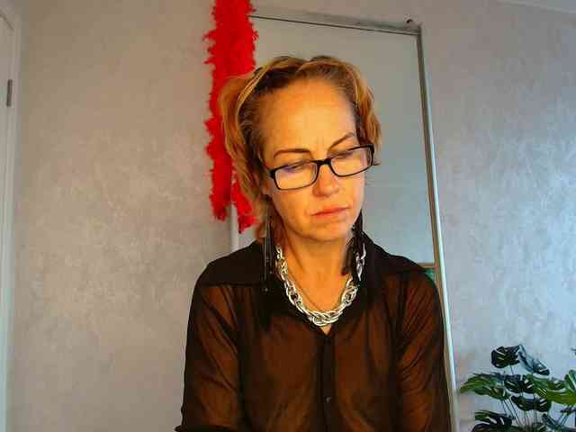 LioraWeiss webcam