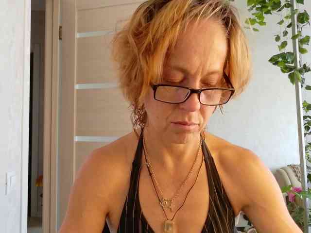 LioraWeiss webcam