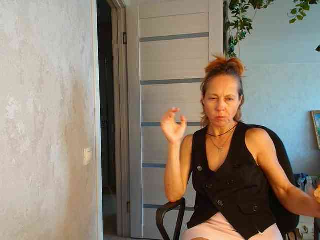 LioraWeiss webcam