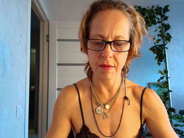 LioraWeiss webcam