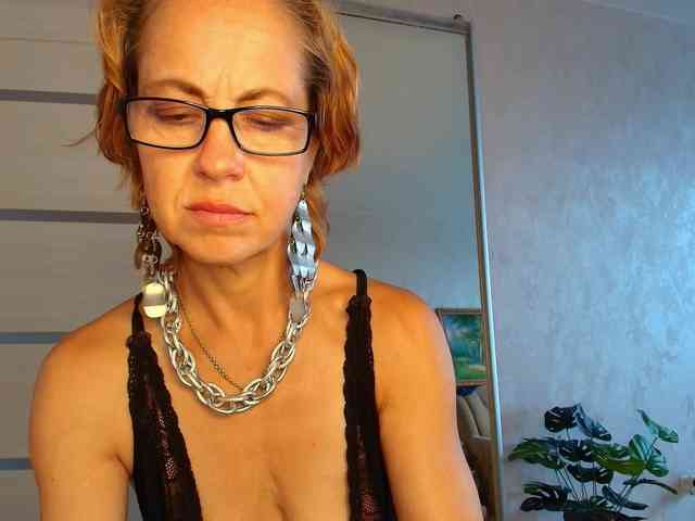 LioraWeiss webcam