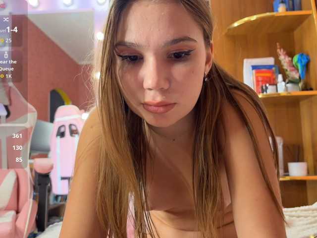 Slyfoxtales in diretta su BongaCams