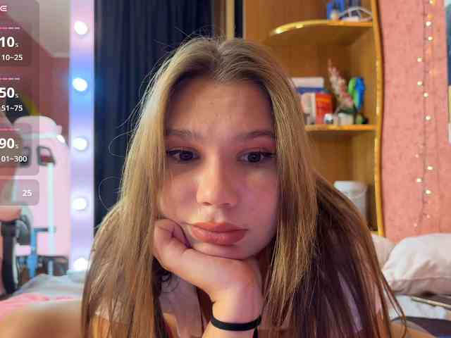 Modella: Slyfoxtales
