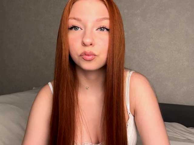 LyndseyShinkle live cam on BongaCams