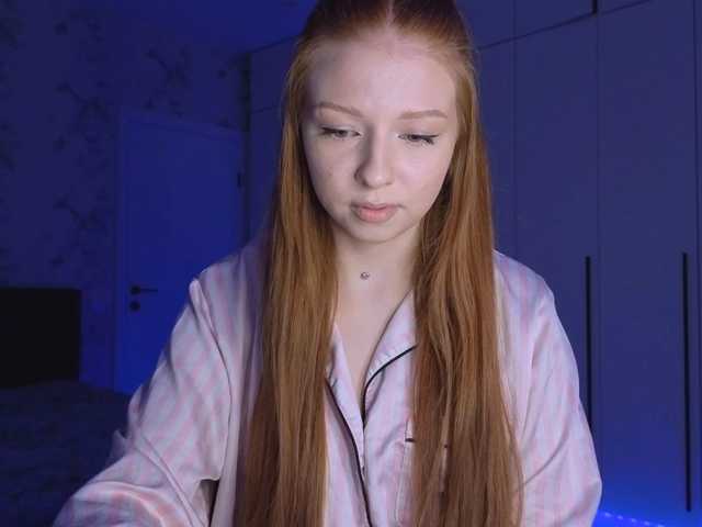LyndseyShinkle live cam on BongaCams