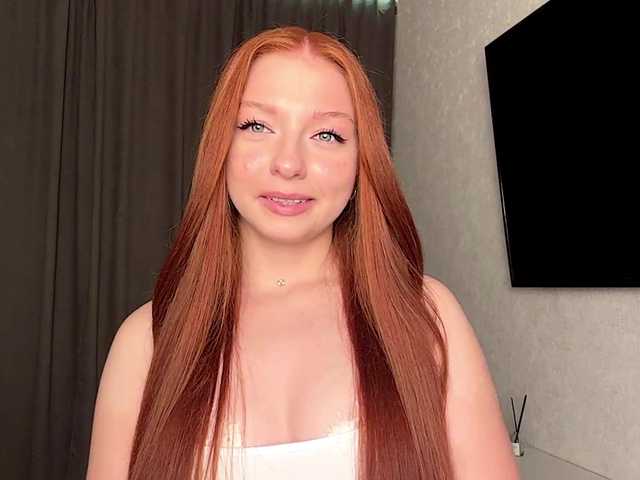 LyndseyShinkle live cam on BongaCams