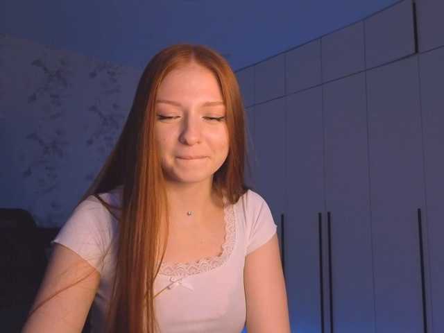 LyndseyShinkle live cam on BongaCams