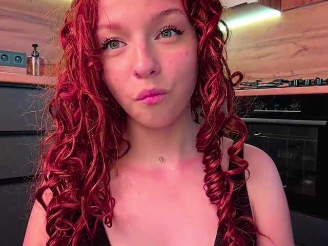 LyndseyShinkle live cam on BongaCams